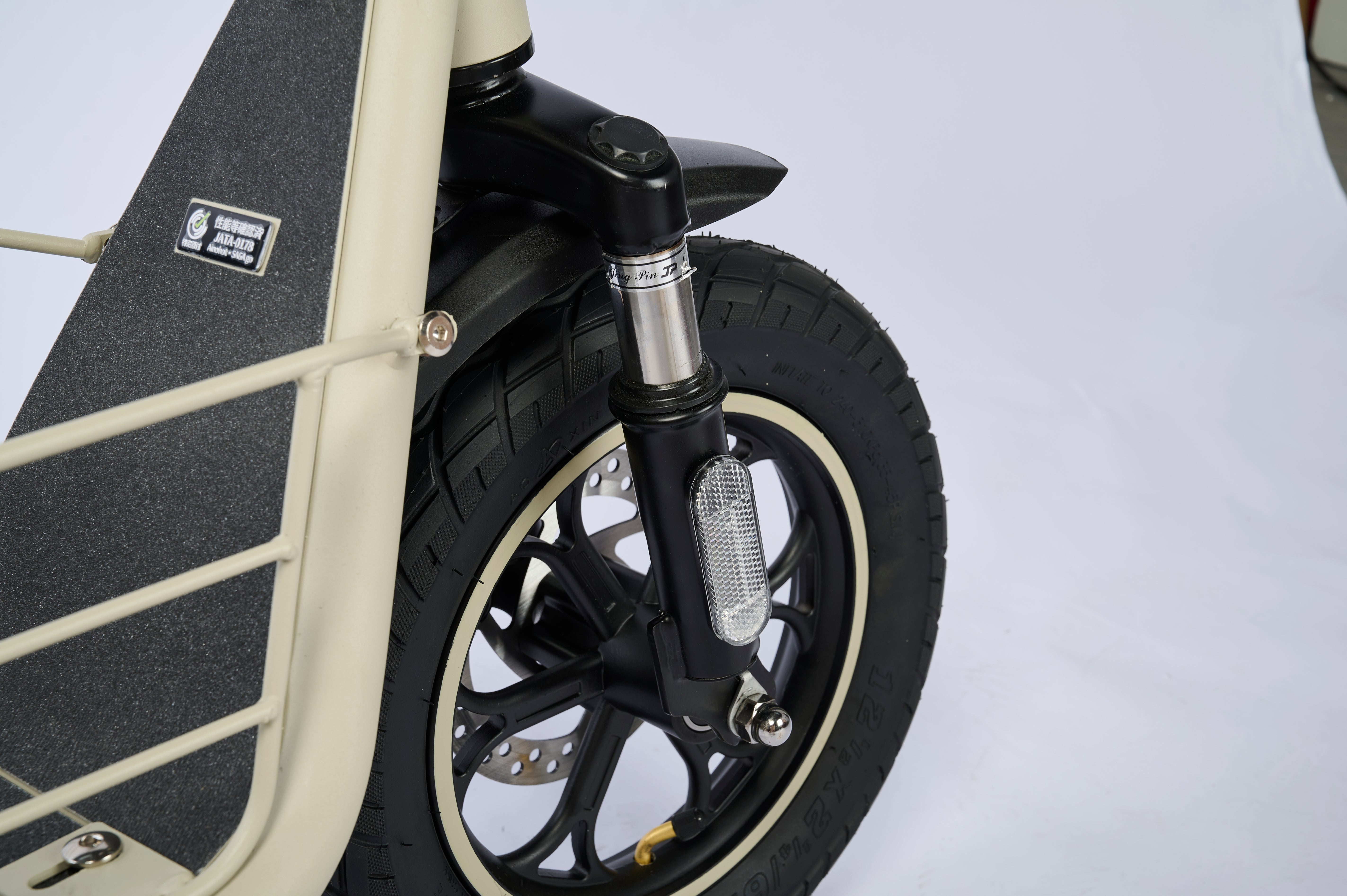早割】AINOHOT SAGA go | 特定小型原動機付自転車 – AINOHOT公式サイト