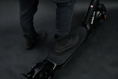 AINOHOT SAGA pro│電動キックボード