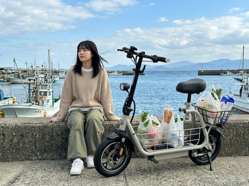 特定小型原付 SAGA go 買い物カゴ付き - 荷物の持ち運びに便利な設計