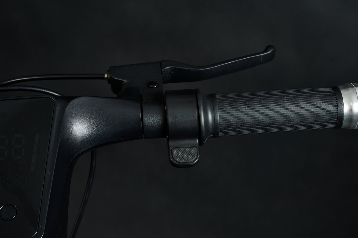 AINOHOT SAGA one│特定小型原動機付自転車